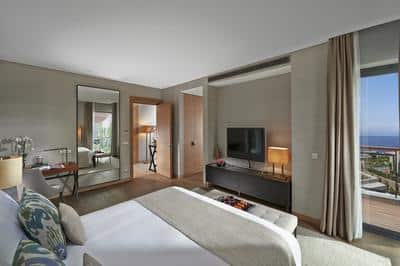 Three Bedroom Sea View Apartment