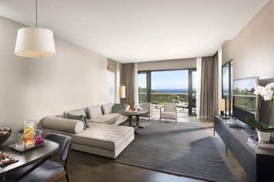 Three Bedroom Sea View Apartment