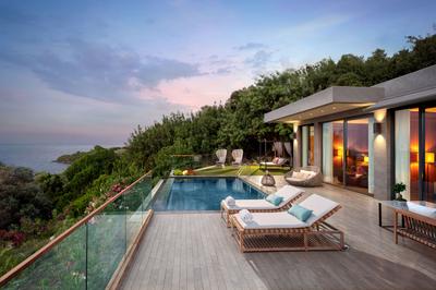Bougainvillea Suite