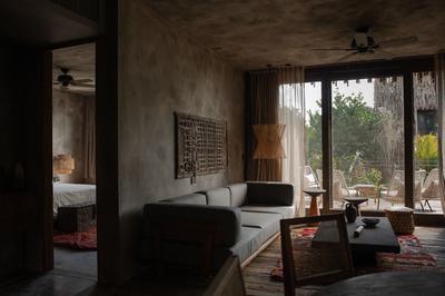 Premier Jungle Suite