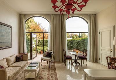 Junior Suite Pool View with Terrace