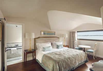 Junior Suite Lagoon View with Balcony