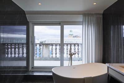 Penthouse Executive Terrace Suite