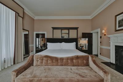 The Duke of Marlborough Signature Suite