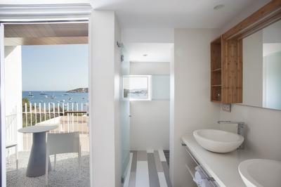Deluxe Room - Sea View