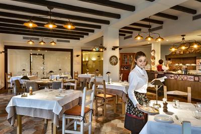 Tzia Maria Restaurant
