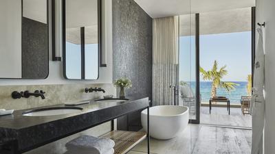 1-Bedroom Ocean Front Suite