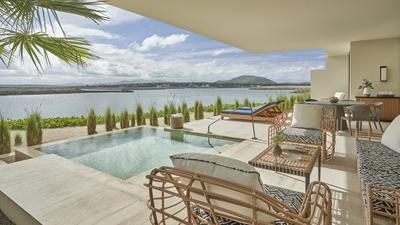 Prime Ocean-View Four-Bedroom Residence