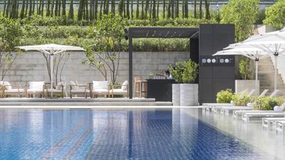 Pool Bar