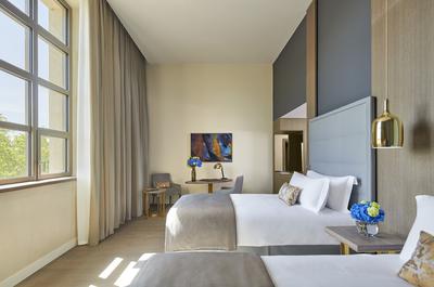2 Twin Premium River View