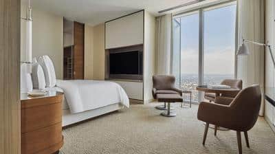 Premier Landmark Suite