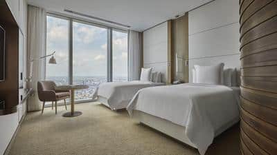 Grand Landmark Room