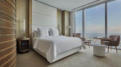 Grand Landmark Room