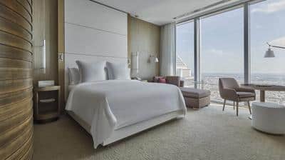 Grand Cityscape Room