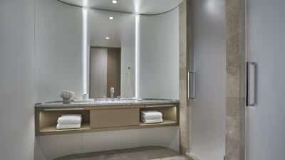 Premier Cityscape Room