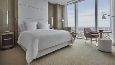 Premier Cityscape Room
