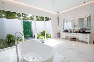 Royal Beach Villa