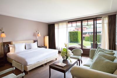 La Reserve Geneve Hotel, Spa & Villa image