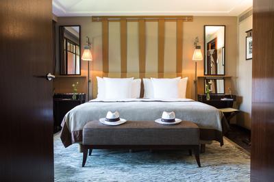 Lake Suite