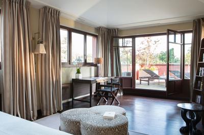 Reserve Suite