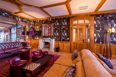 Hotel Billiard