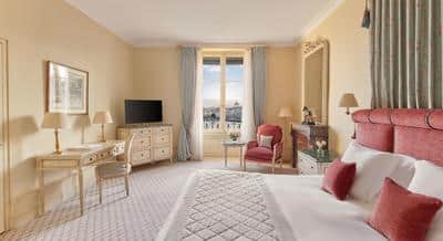 Premier Lake View