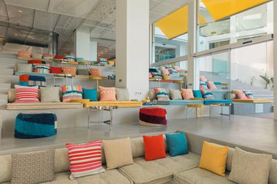 W Lounge