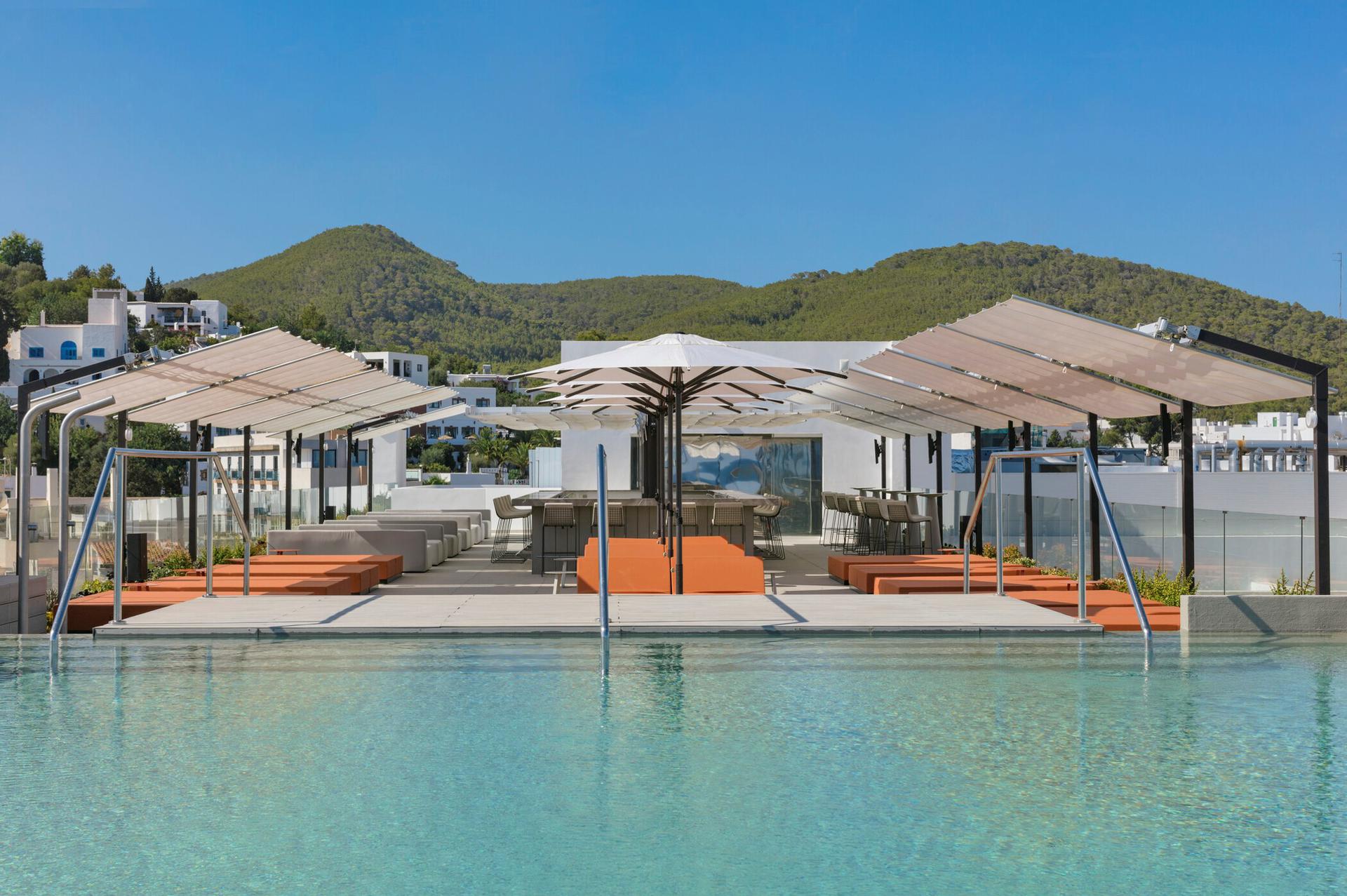 GLOW Rooftop Swimming Pool