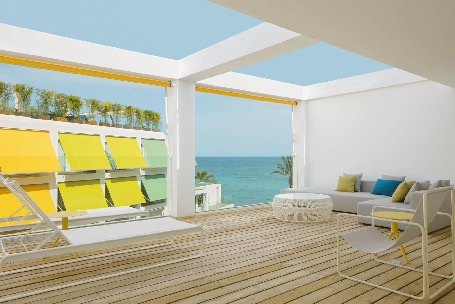 Marvellous Suite,1 King, Sea View, Terrace