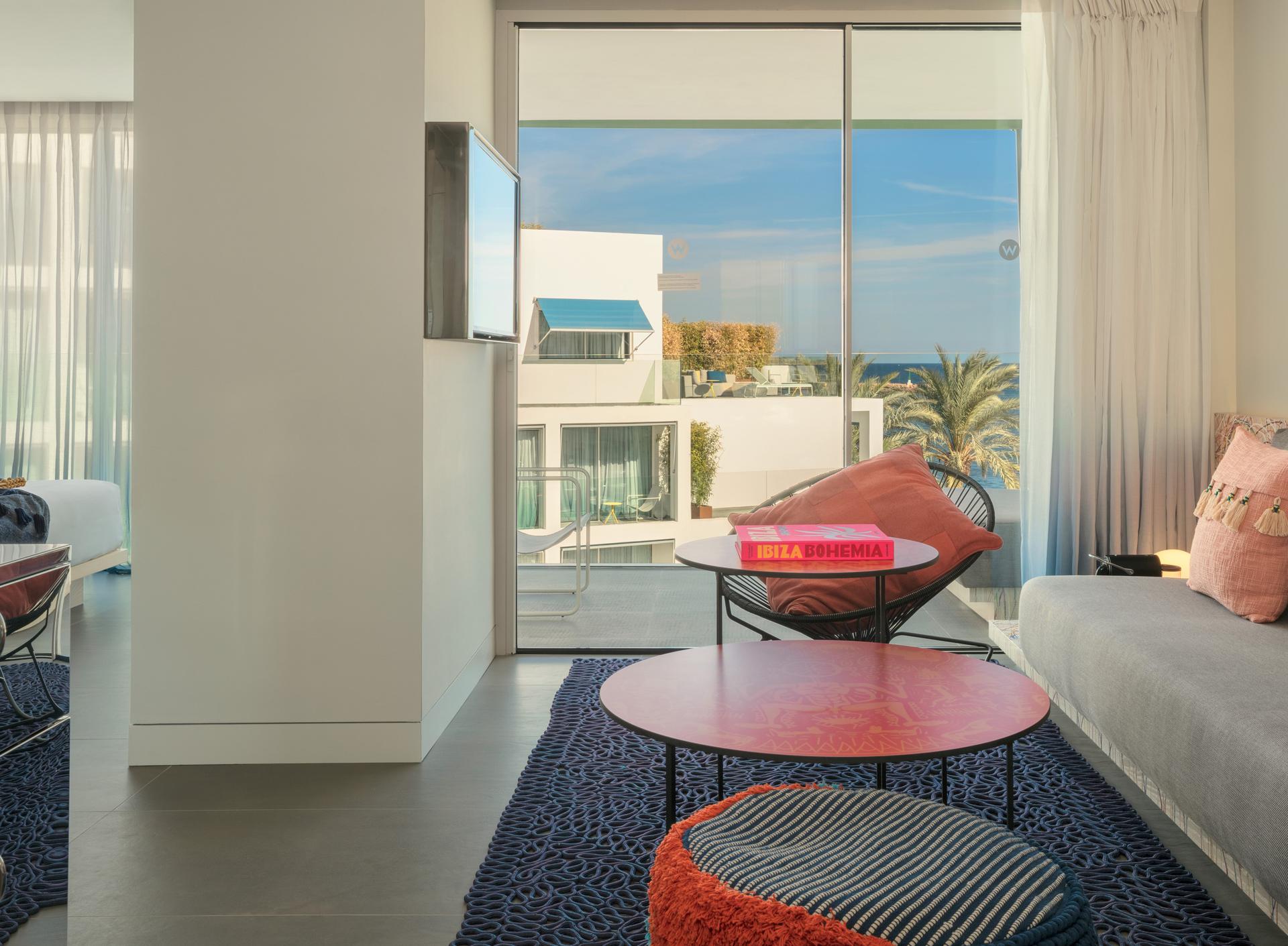 Fantastic Suite, 1 King, Sea View, Balcony