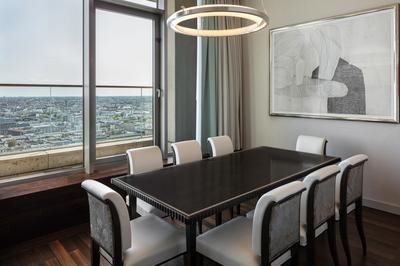 King Grand Tower Suite