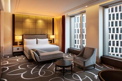 King Junior Suite with View
