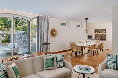 Panoramic Suite with Private Pool