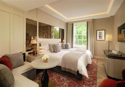 Twin Deluxe Room