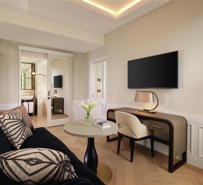 Biltmore Grosvenor Square View Suite