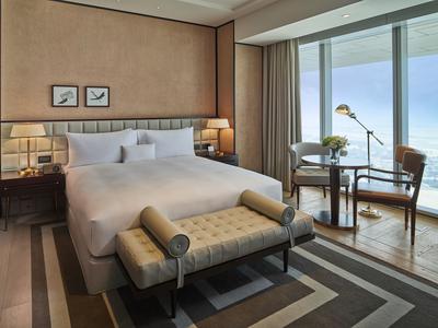 King Premier Suite