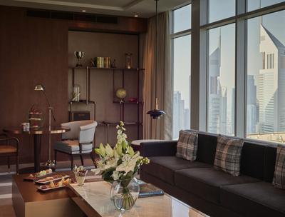 King Corner Suite With Skyline View
