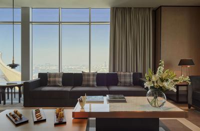 King Corner Suite With Skyline View