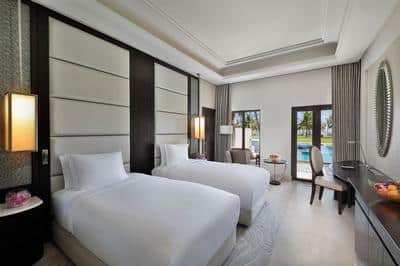 Deluxe Lagoon Access Room