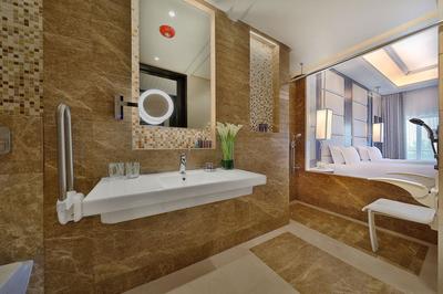 Deluxe Pool View Room