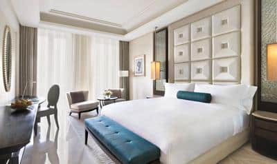Deluxe Pool View Room