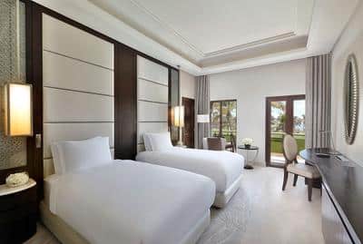 Deluxe Pool View Room