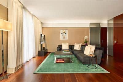 Knightsbridge Suite