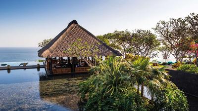 The Bulgari bar