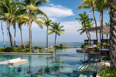 Infinity Positivo Pool
