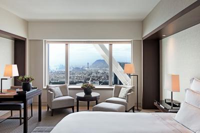 Barcelona Panoramic Room