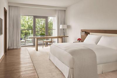 One Bedroom Apartment