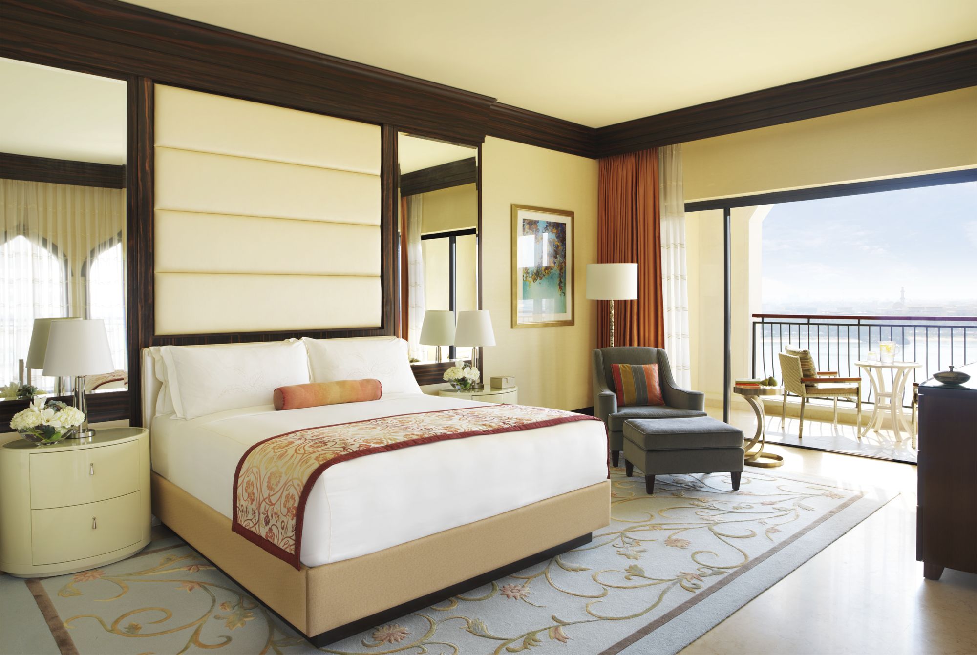 The Ritz-Carlton Abu Dhabi, Grand Canal image