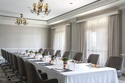 The Ritz-Carlton Naples, Tiburon image