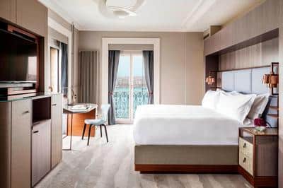 Lake Front Junior Suite